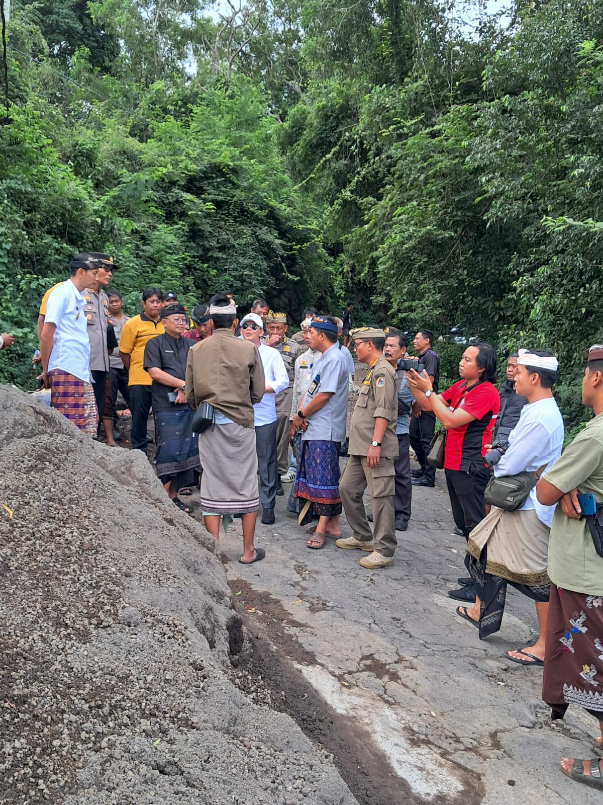 Belum Miliki Izin, Pemerintah Kabupaten Klungkung Hentikan Proyek Bumi Perkemahan Bukit Tengah Desa Pesinggahan